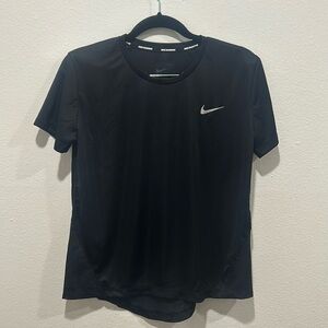 Nike Dri-FIT Women’s Short Sleeve Running Shirt